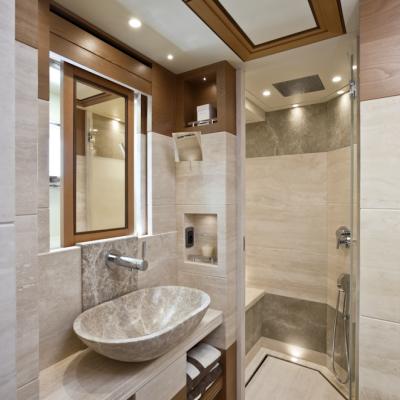 16 Bagnoguest
